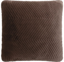 Coussin décoratif carré avec motif en zigzag texturé et surface douce.