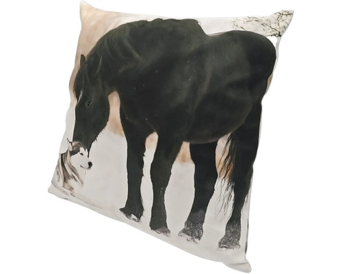 Coussin décoratif carré avec impression d un cheval et d un chien dans la neige.