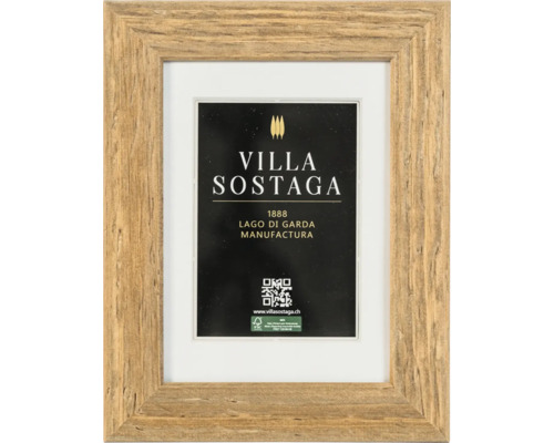 Cadre photo en bois avec passe-partout et fiche d information Villa Sostaga avec certification FSC