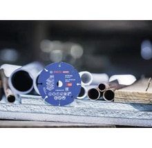 Disque à tronçonner Bosch Expert MultiMaterial pour meuleuse d'angle, diamètre 76 millimètres, alésage 10 millimètres, pour divers matériaux