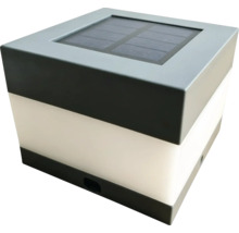 Lampe solaire LED carrée pour extérieur avec panneau solaire intégré sur le dessus