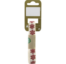 Dekoratives Geschenkband aus Naturfaser mit Schneeflockenmotiv auf einer Hängekarte