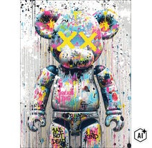 Wandbild mit einer Bärenfigur im Street Art Stil mit Graffiti, Farbspritzern und dem Schriftzug Dream Big. (Image AI modified or generated)