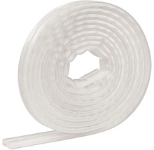 Un rouleau en plastique transparent comme profilé d étanchéité pour douches ou parois de séparation.