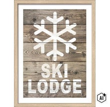 Wandbild mit Schneeflocken Motiv und Aufschrift Ski Lodge im Holzrahmen im rustikalen Stil (Image AI modified or generated)