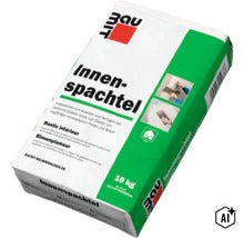 Enduit intérieur Baumit sac de 10 kilogrammes pour applications intérieures destiné au lissage des plaques de plâtre et surfaces minérales. (Image AI modified or generated)
