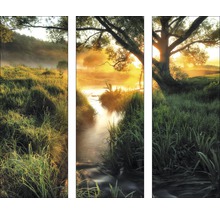 Mehrteiliges Wandbild mit Landschaftsmotiv, das eine Morgenszene mit Fluss und Bäumen zeigt