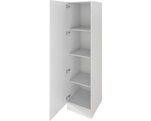 Armoire haute ouverte avec étagères