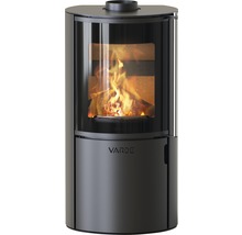 Kaminofen mit Glasfenster und Holzfeuer