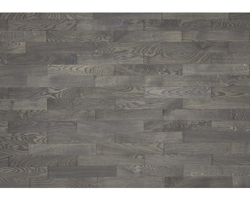 Boden aus grauen Holzdielen