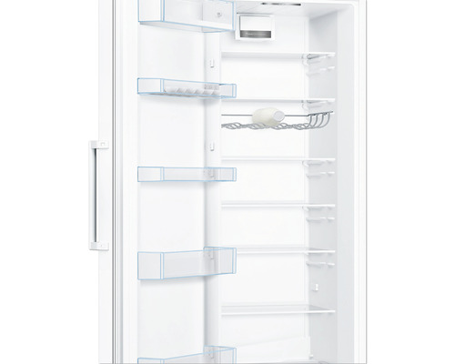 Vue intérieure d''un réfrigérateur avec des étagères et des compartiments