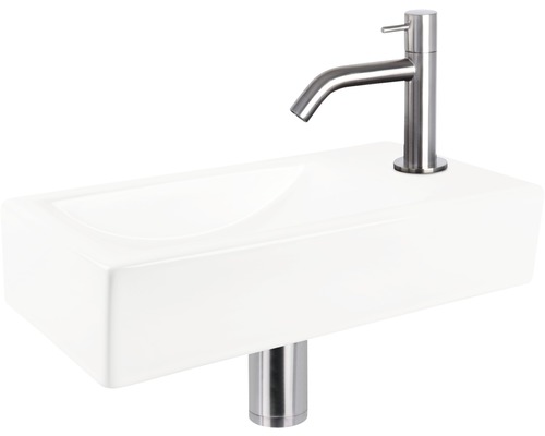 Keramikwaschbecken mit Armatur