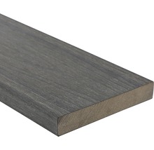 Terrassendiele aus Holz und Kunststoff
