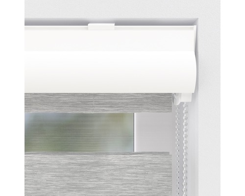 Detailansicht eines Doppelrollos zur Fensterdekoration und zum Sonnenschutz