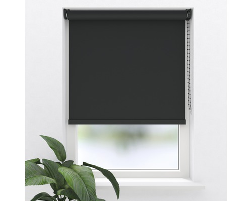 Schwarzes Rollo am Fenster