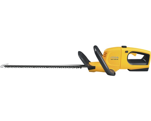 Elektrische Heckenschere mit Schneidwerkzeug