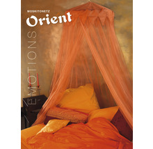 Moustiquaire orientale au-dessus d''un lit
