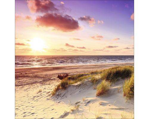 Strand mit Düne und Sonnenuntergang
