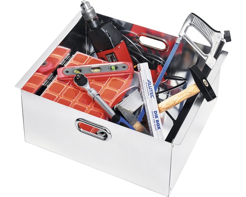 Boîte à outils en métal remplie d''outils tels qu''un marteau, une scie, une perceuse et un niveau à bulle