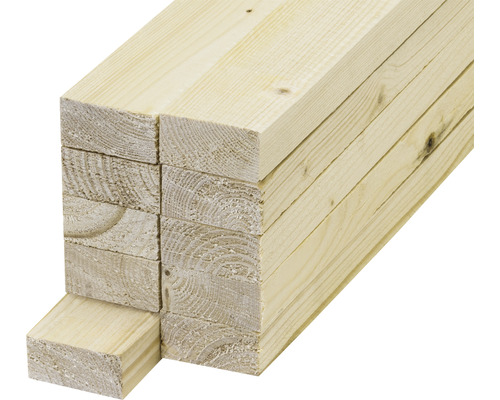 Pile de bois de construction brut en résineux