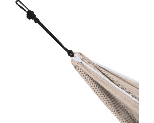 Détail hamac avec mousqueton