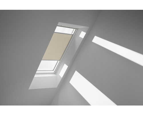 Store plissé alvéolaire Velux ivoire uni à commande manuelle FHC MK10 1166S