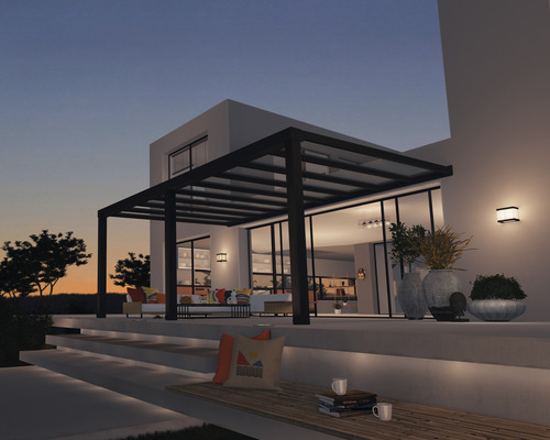 Terrasse avec pergola, sièges et éclairage extérieur pour la boutique en ligne Hornbach.