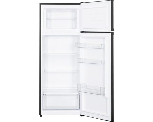 Réfrigérateur ouvert avec étagères