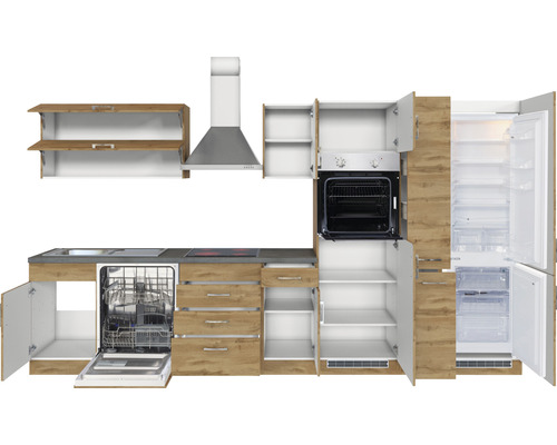 Cuisine complète avec évier, lave-vaisselle, cuisinière, four, hotte aspirante et réfrigérateur.