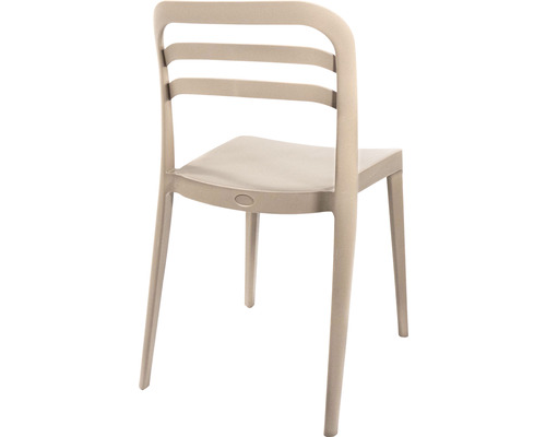 Chaise de jardin en plastique, vue arrière