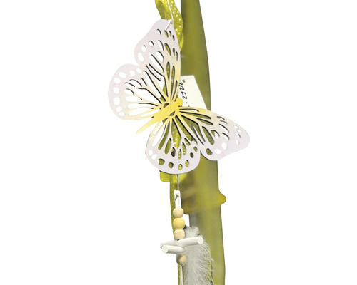 Bougie de Pâques décorée avec motif papillon