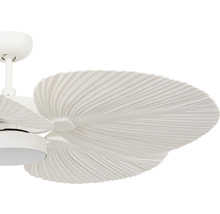 Deckenventilator mit Blatt-Design
