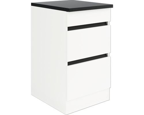 Meuble bas avec trois tiroirs et plan de travail