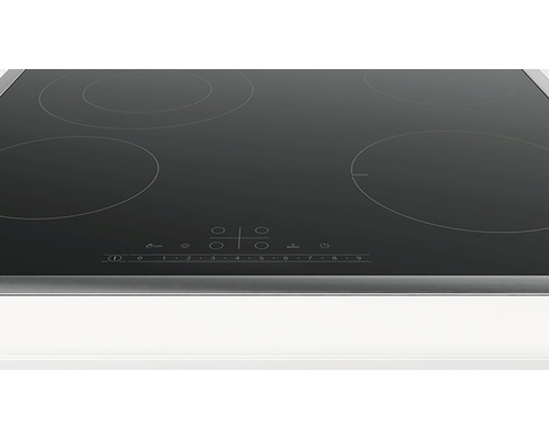 Plaque à induction avec quatre zones de cuisson et commandes tactiles