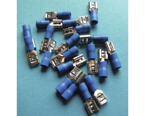 Verschiedene Kabelschuhe mit Zungensteckern