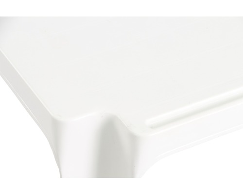 Vue détaillée d''une table blanche