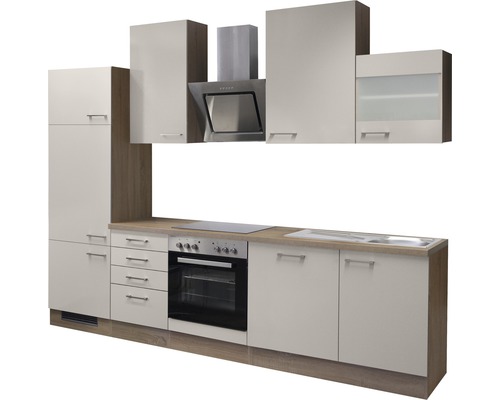 Cuisine complète avec armoires, évier, cuisinière et hotte aspirante