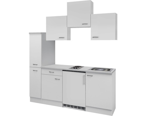 Kompakte Küchenzeile mit Spüle, Kochfeld, Kühlschrank und Hängeschränken.