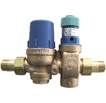 Réducteur de pression pour conduites d''eau avec boutons de réglage bleus et verts