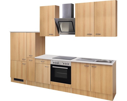 Cuisine linéaire avec éléments hauts, hotte aspirante, cuisinière, évier et placards intégrés