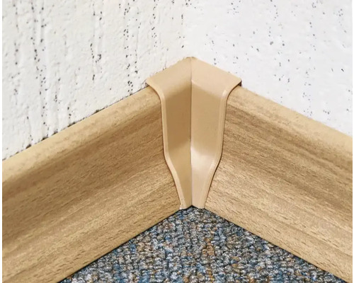 Sockelleiste mit Ecke im Innenbereich