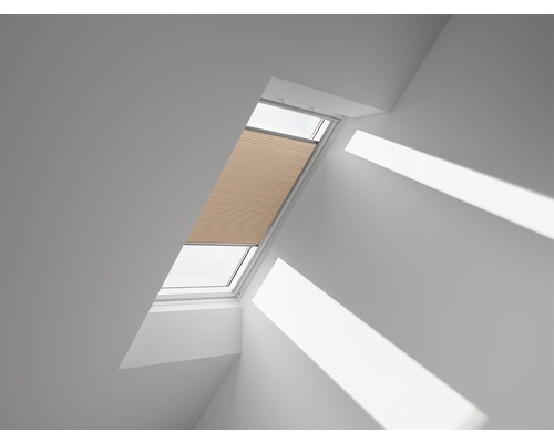 Store plissé alvéolaire VELUX uni beige doré à commande manuelle FHC P10 1049S