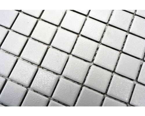 Carreaux de mosaïque carrés, posés