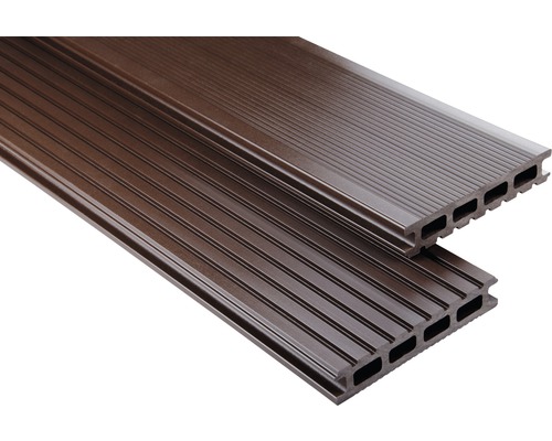 Kit de planches pour terrasse en PVC Konsta marron chocolat 12 m² comprenant planches pour terrasse en PVC, soubassement et matériel de montage