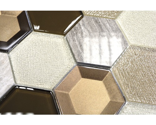 Sechseckige Mosaikfliesen aus Glas und Naturstein