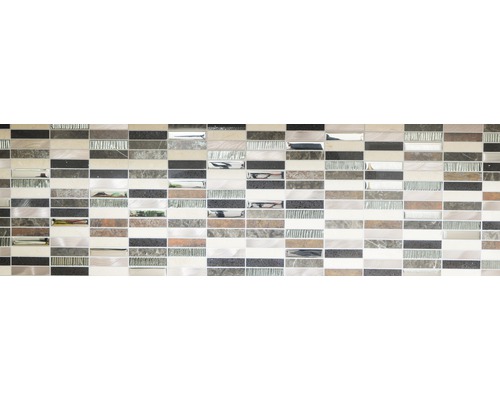 Mosaïque avec éléments rectangulaires en verre et pierre naturelle