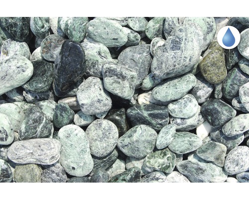 Gros plan sur des graviers décoratifs verts.