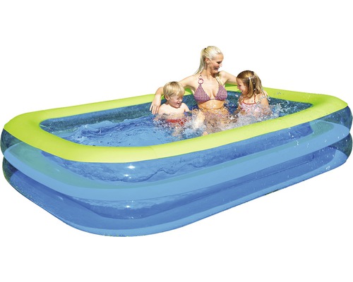 Aufblasbarer Pool mit Familie beim Schwimmen im Wasser