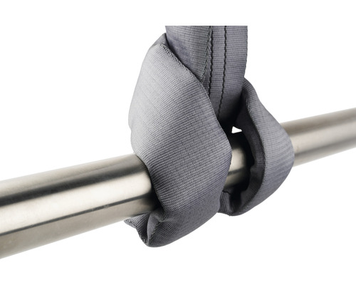 Graues Hebeband an einer Metallstange