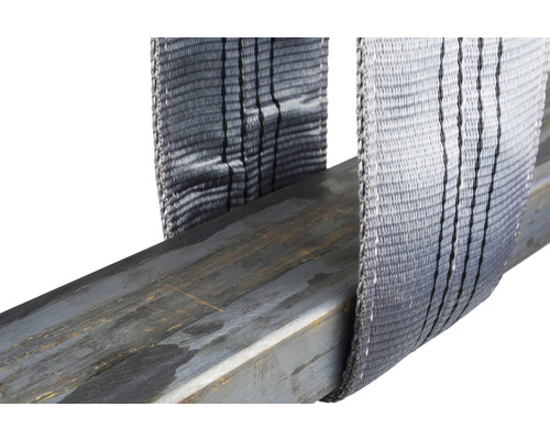 Sangle de levage en tissu pour soulever une poutre métallique